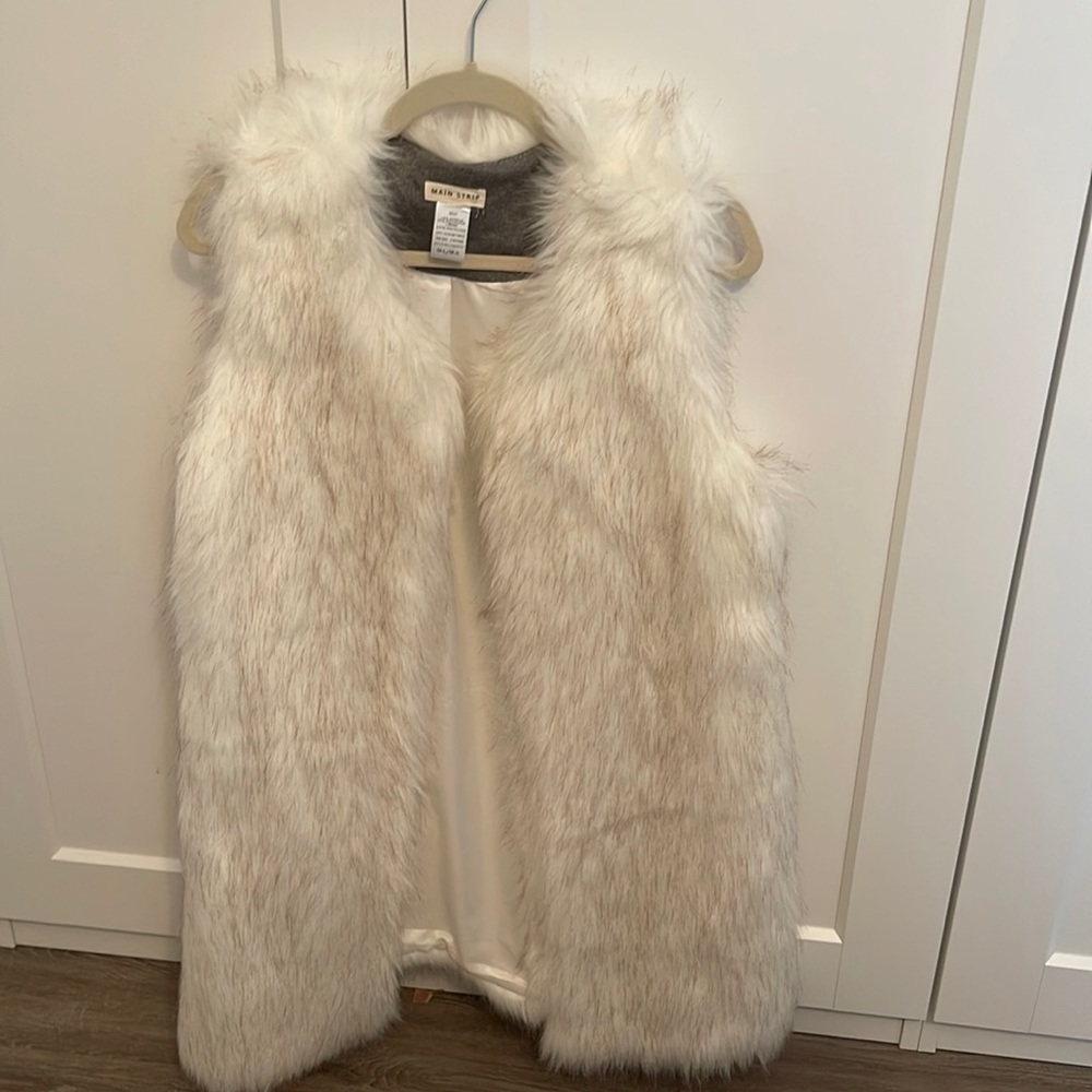 Faux fur vest